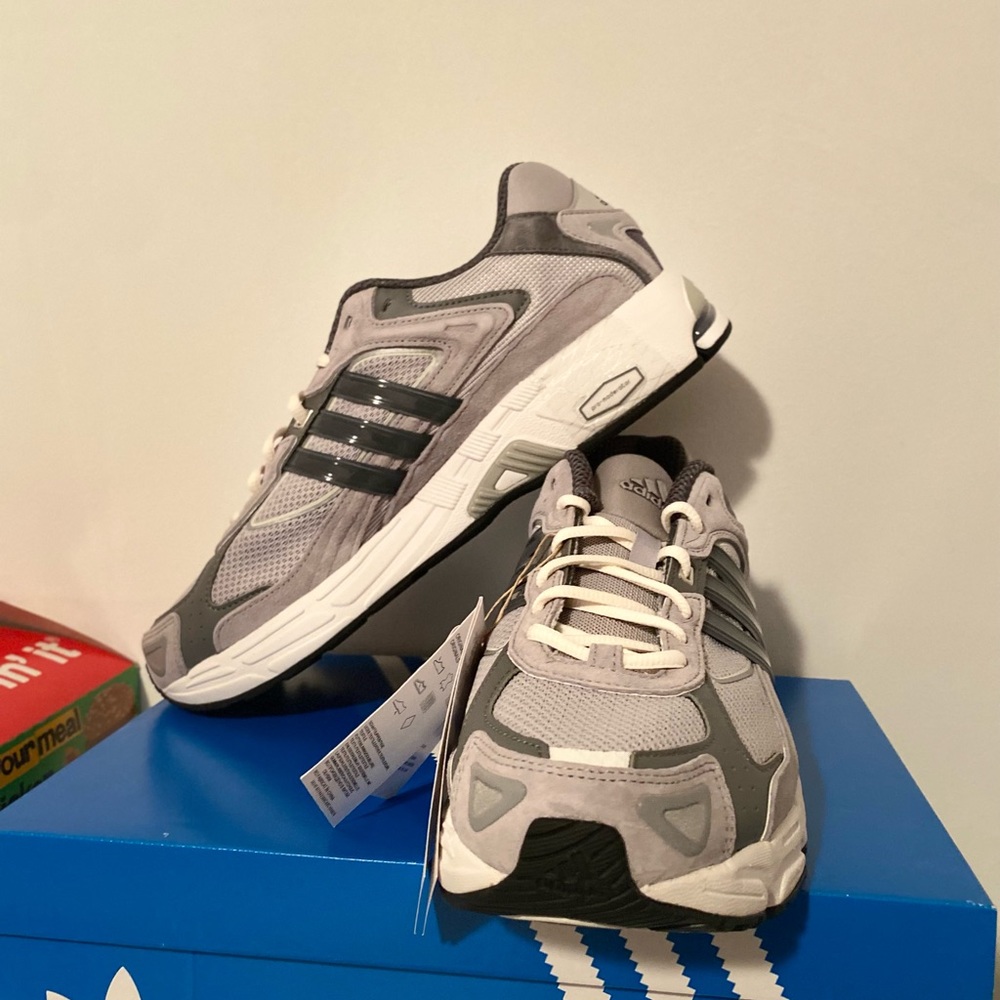 adidas Response CL Metal Gray 2022